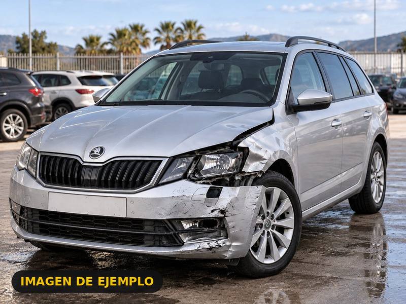 Škoda Octavia Combi 2018 · con daños · ideal para piezas o reparar